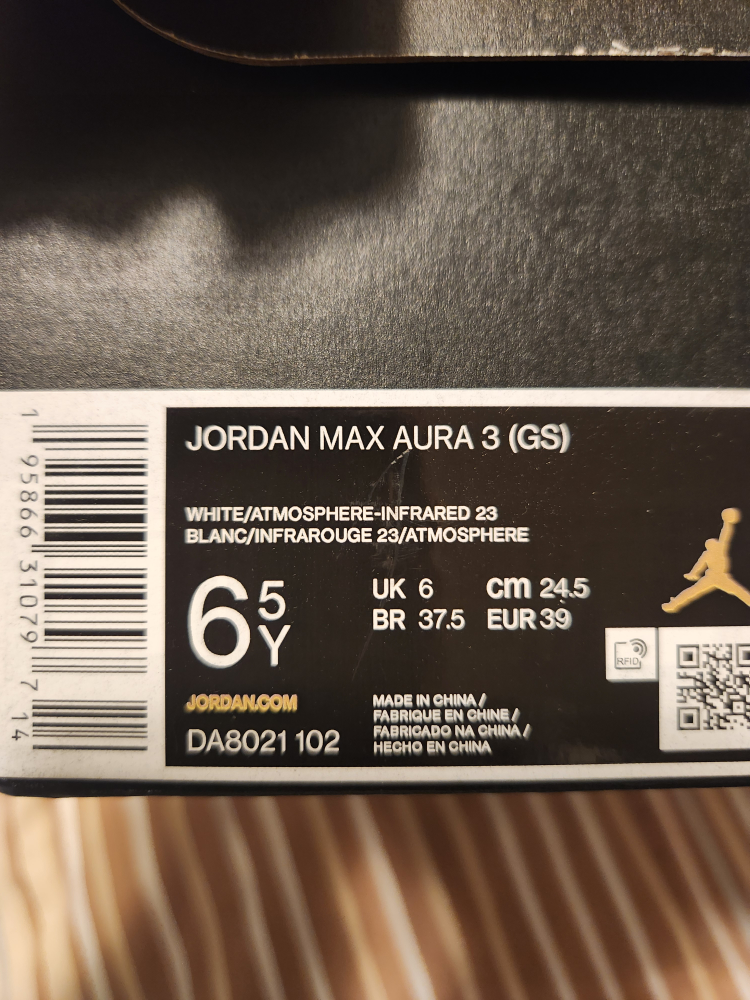 Jordan Aura 3 - photo 2