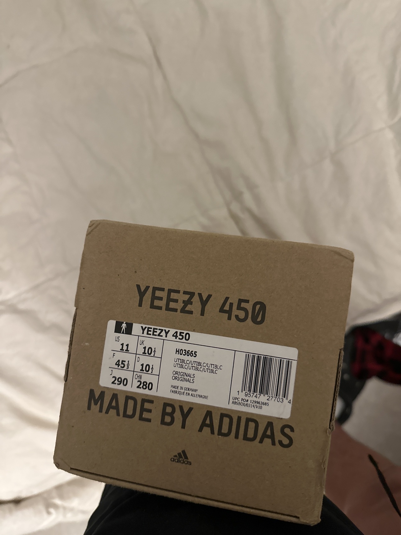 yeezy 450 size 11 - photo 2