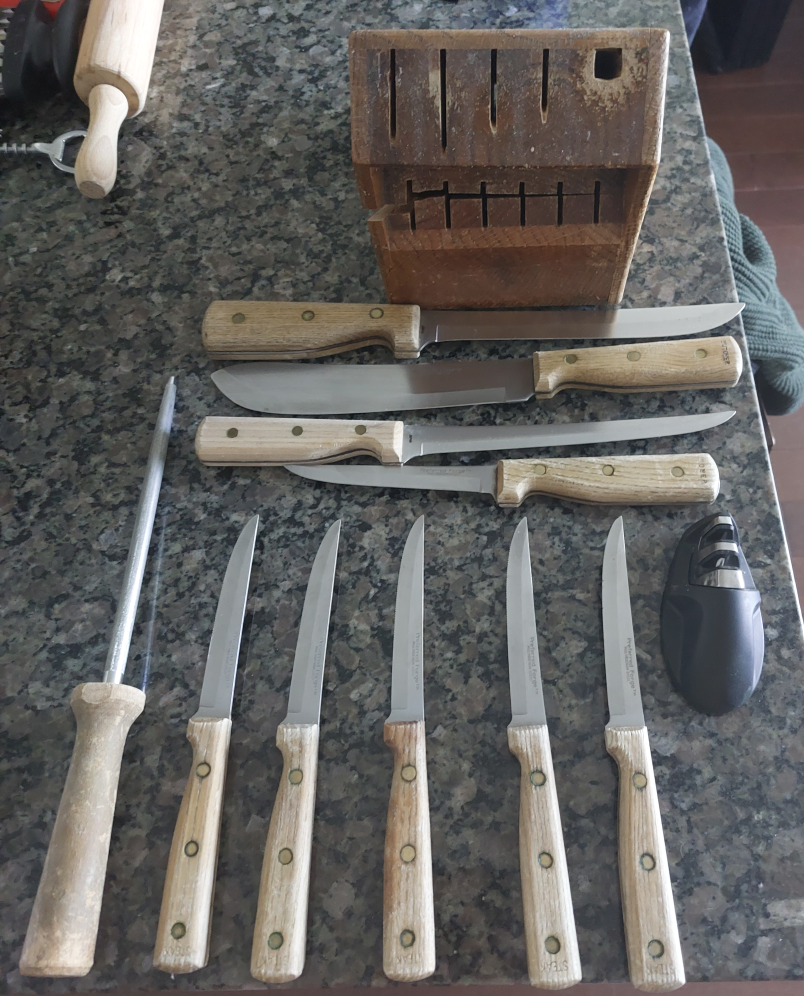 Knife Block with Sharpener