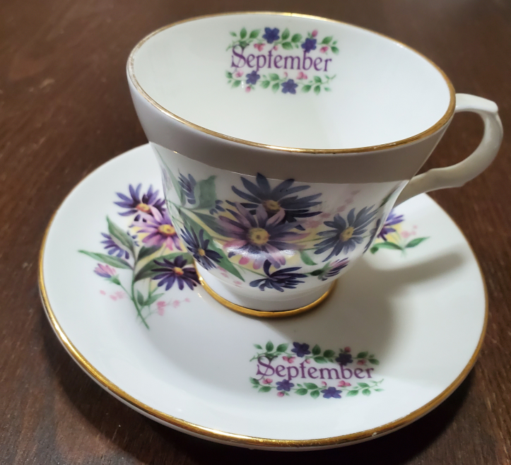 4 Tea Cups: Crown Trent Fine Bone China Englind - photo 5