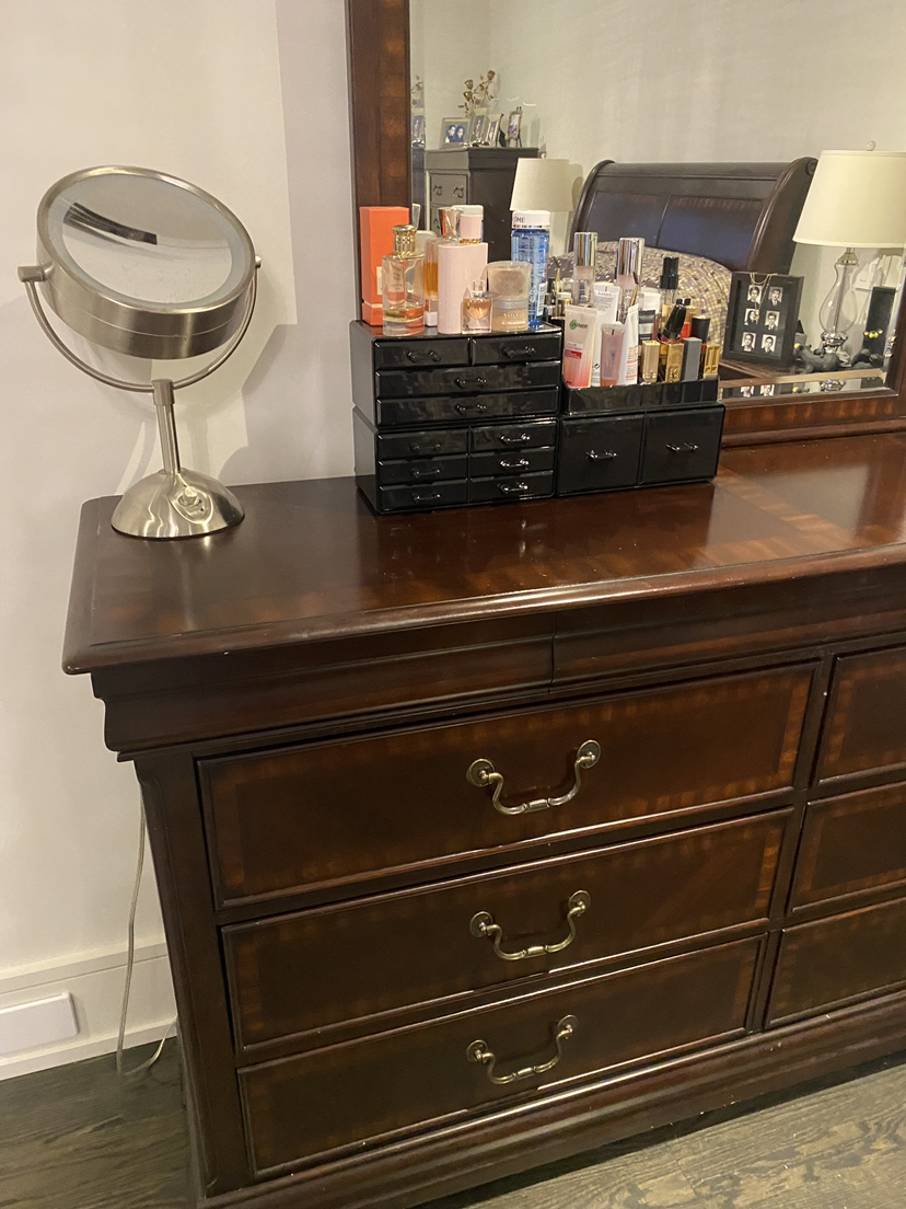 Dresser - photo 2