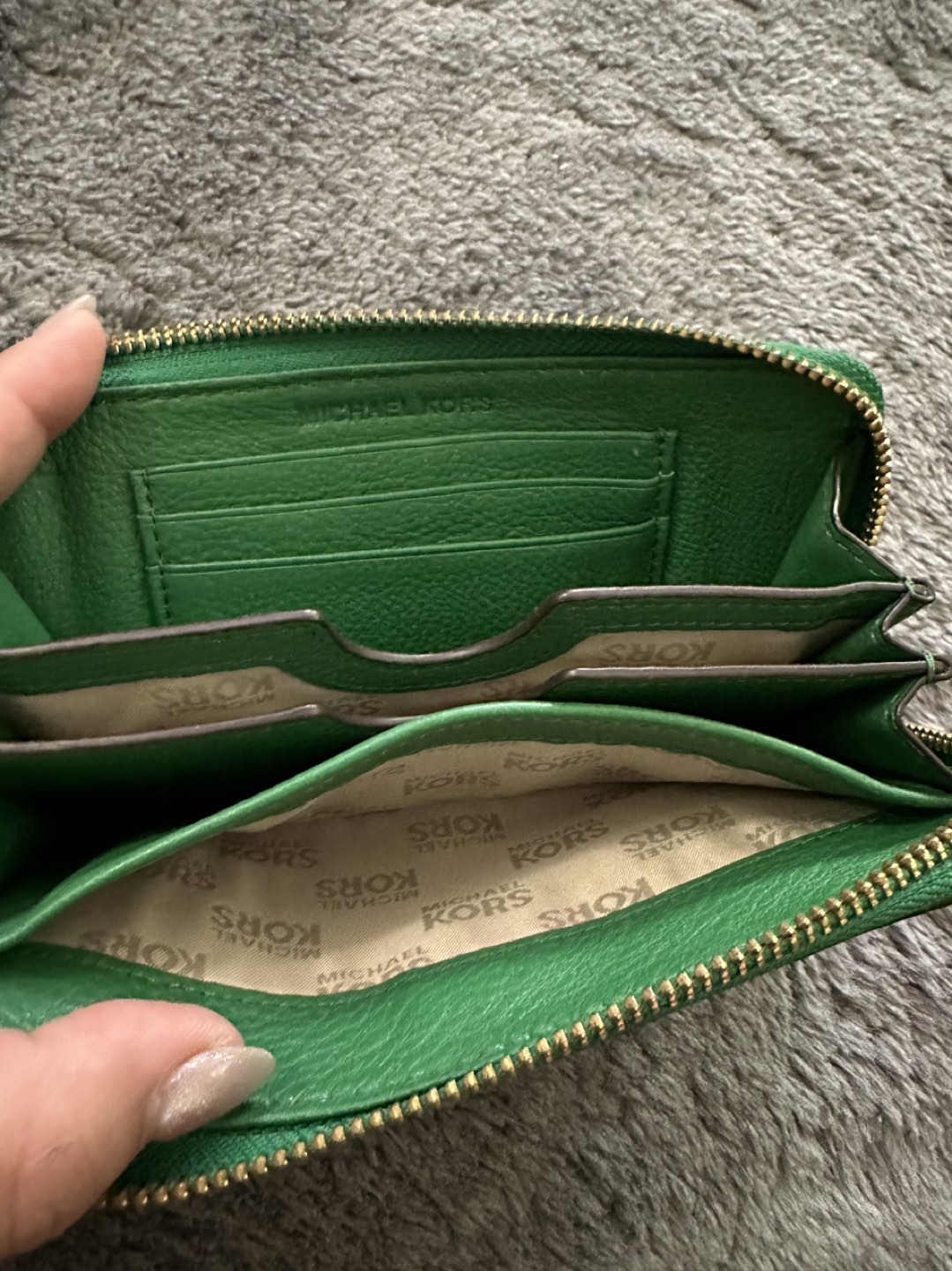 MK Phone Wallet, Green - photo 2