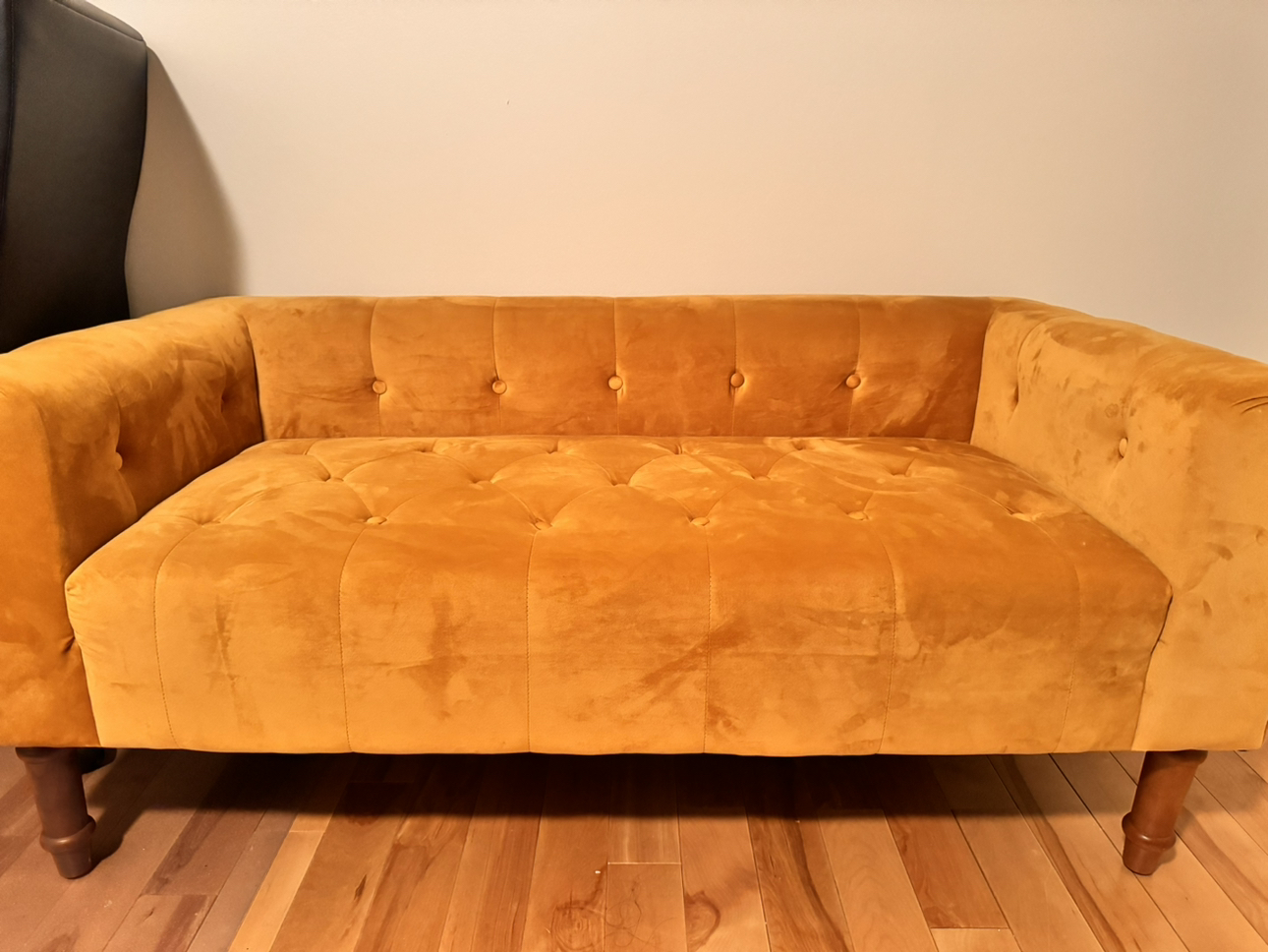 2 seater sofa/ couch image indicator(5)