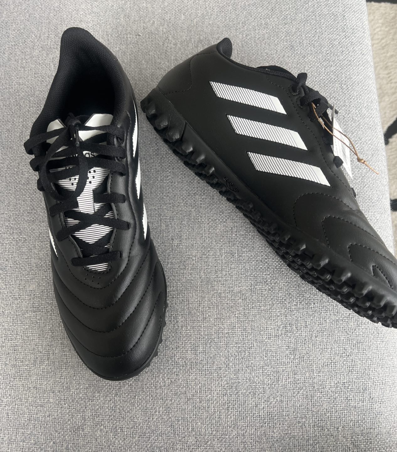 Adidas Unisex-Adult Goletto VIII TF Soccer Shoes (Turf) image indicator(2)