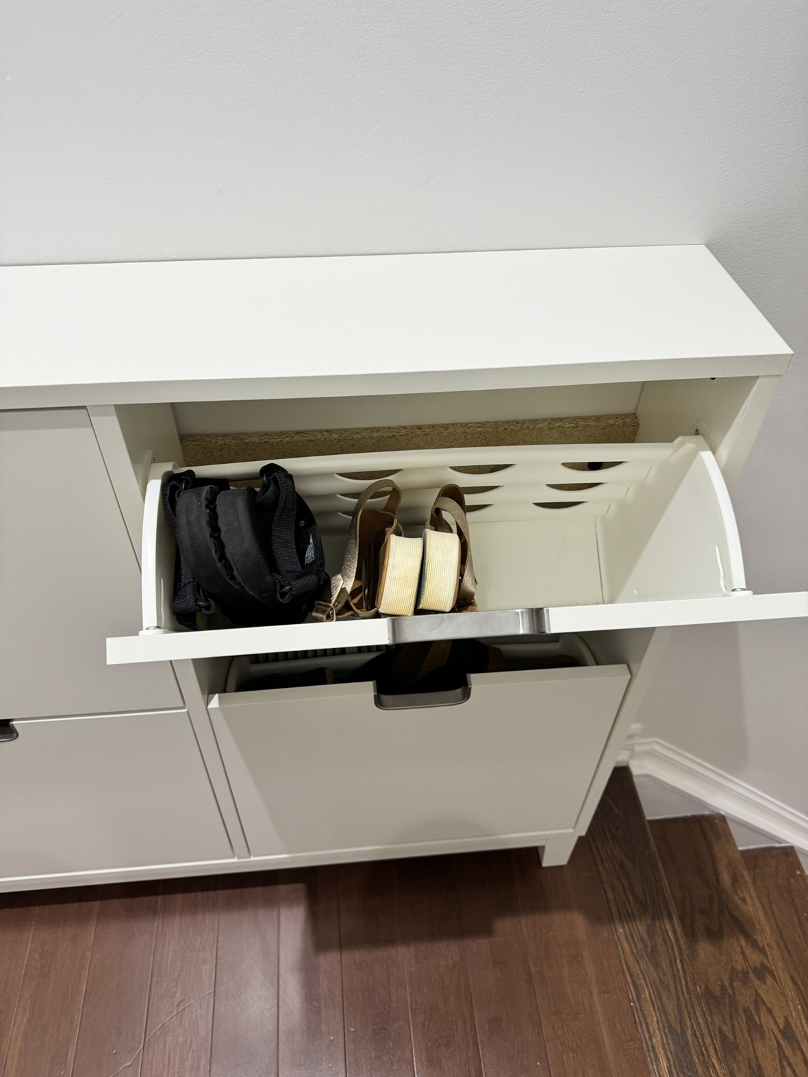 Wall Shoe storage rack/ cupboard - photo 4
