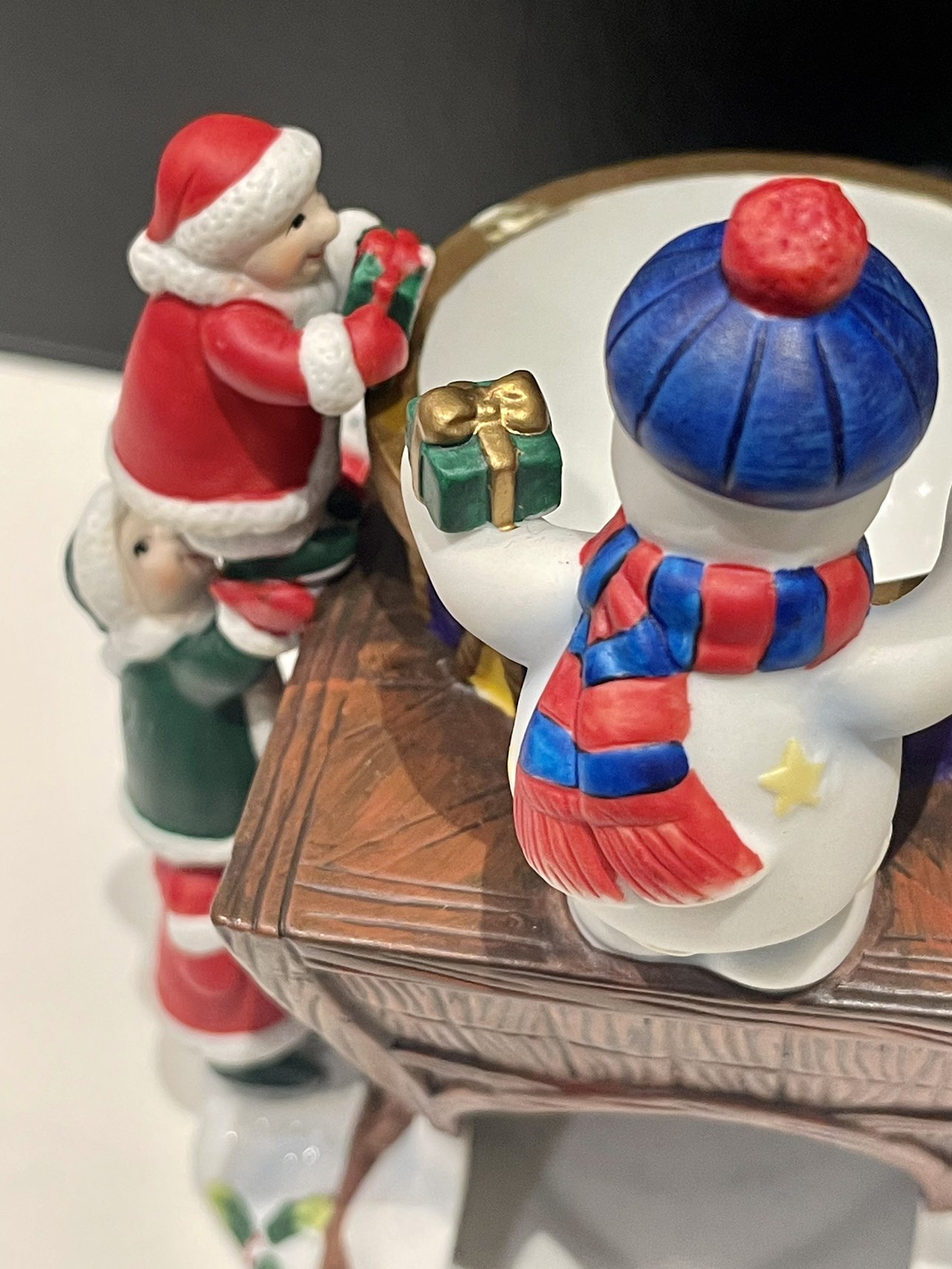 Partylite Christmas Sleigh Wax Warmer image indicator(8)