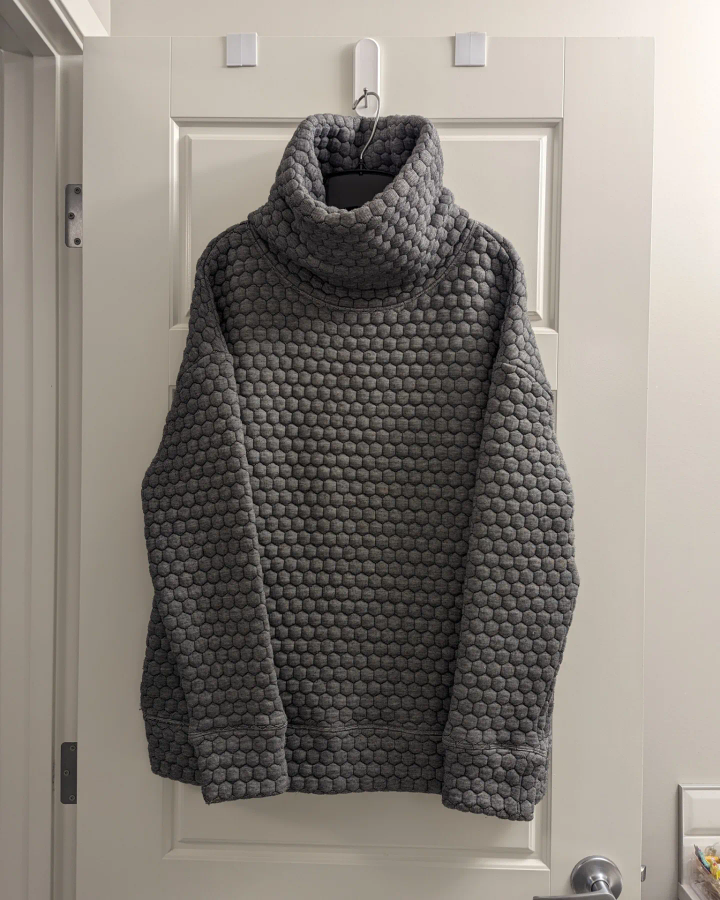 GAP Fit Quilted Funnel Neck Sweatshirt image indicator(2)