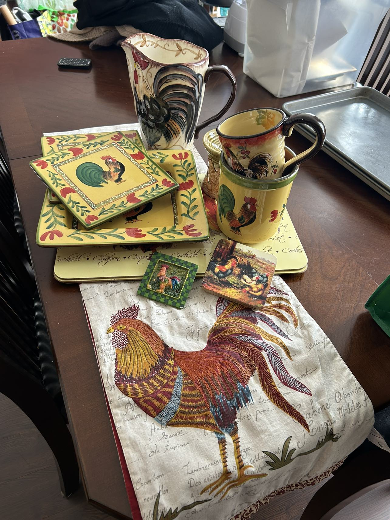Rooster collectibles 18 pieces thumbnail