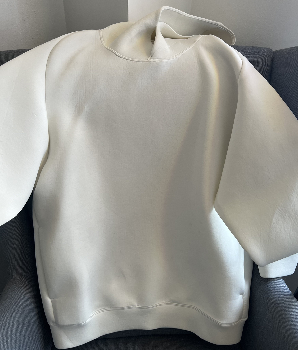 Uniqlo Men’s White Hoodie Size L thumbnail