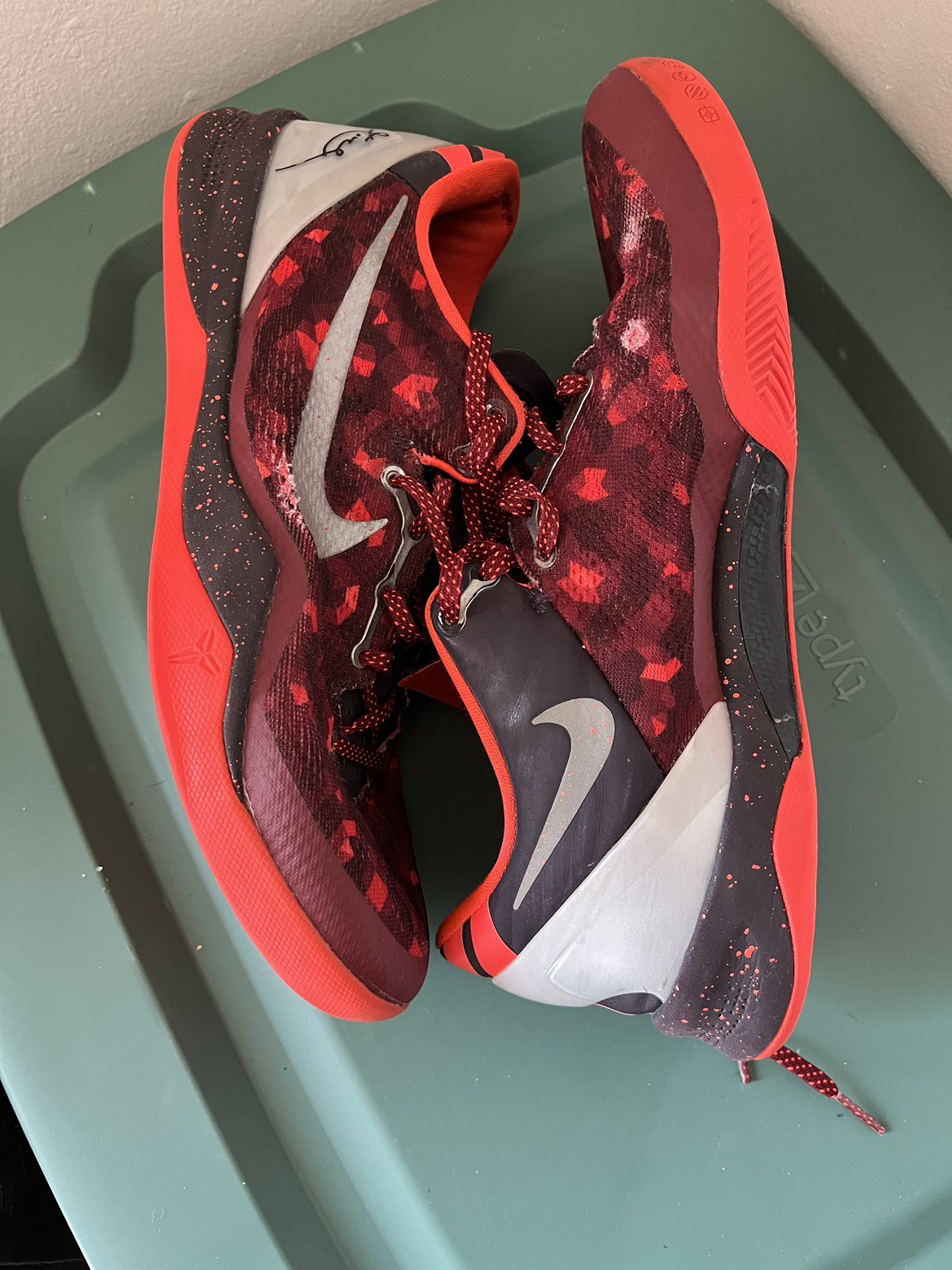 Kobe 8 year of the snake - photo 2