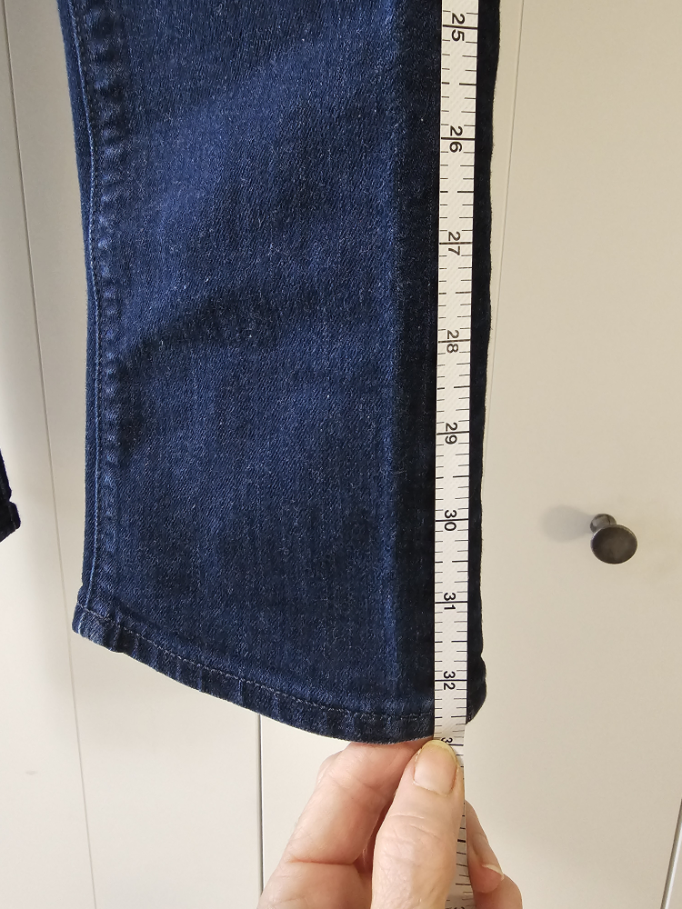 Gap women's jeans pants 👖 image indicator(5)