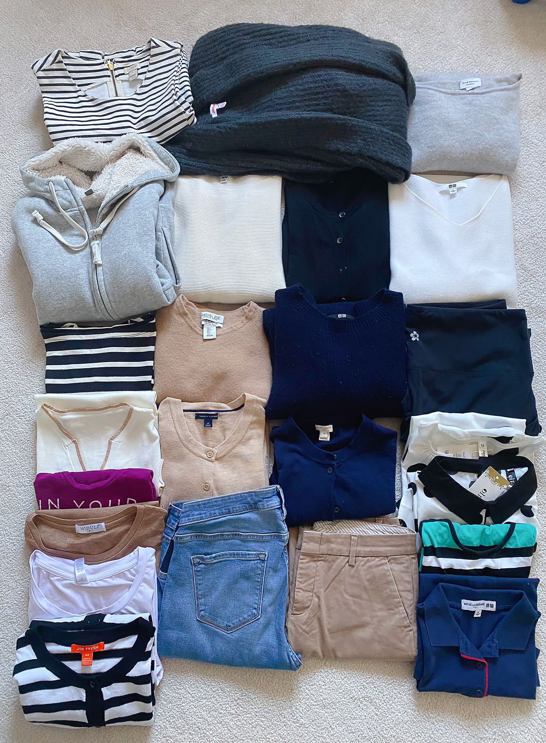 Women’s clothes bundles thumbnail