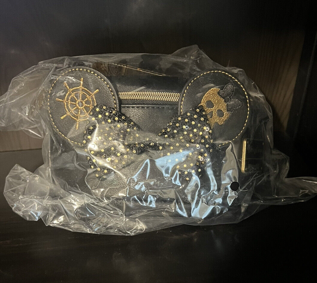 Minnie Mouse Main Attraction Pirates Of Caribbean Loungefly BNWT - photo 2