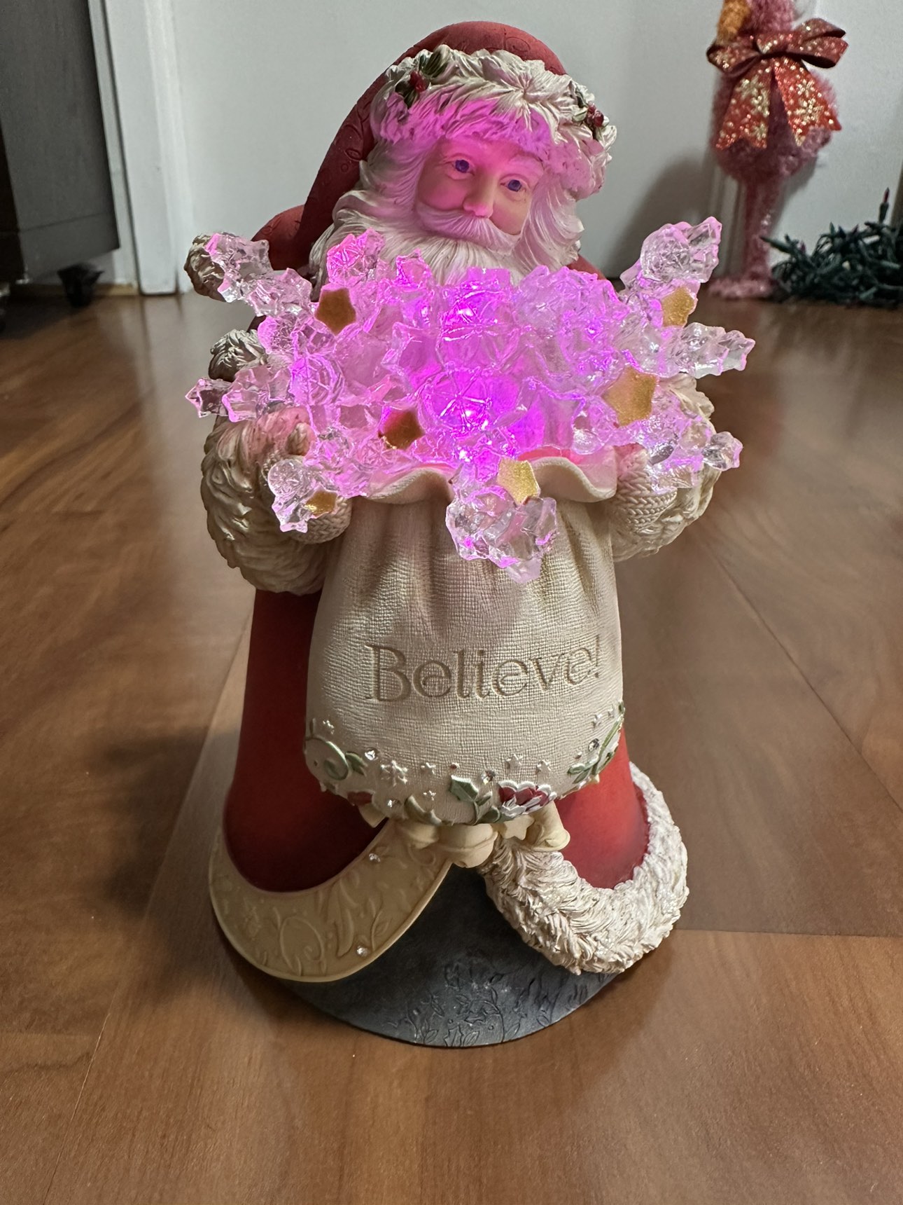 Heart Of Christmas Hrtch Santa-Believe Figurine  ENESCO image indicator(6)