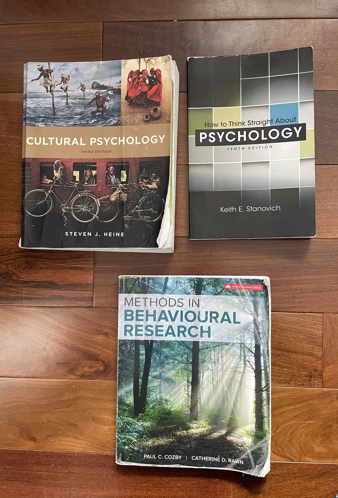 FREE - Lot of university textbooks thumbnail