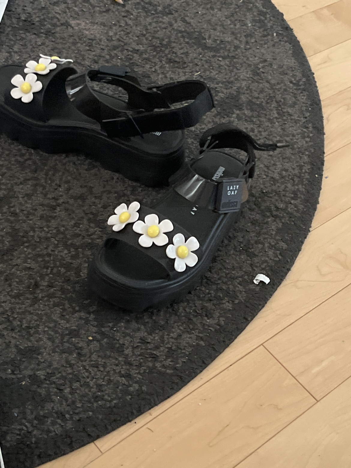 Melissa/lazy oaf sandals size 7 image indicator(2)