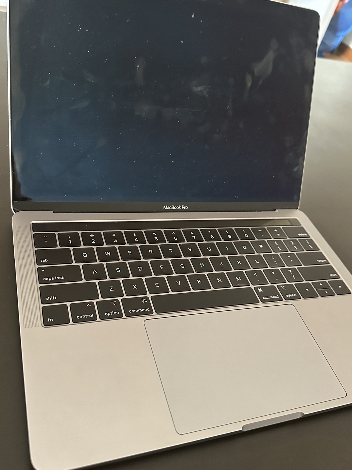 Selling My MacBook Pro 2019 - photo 2