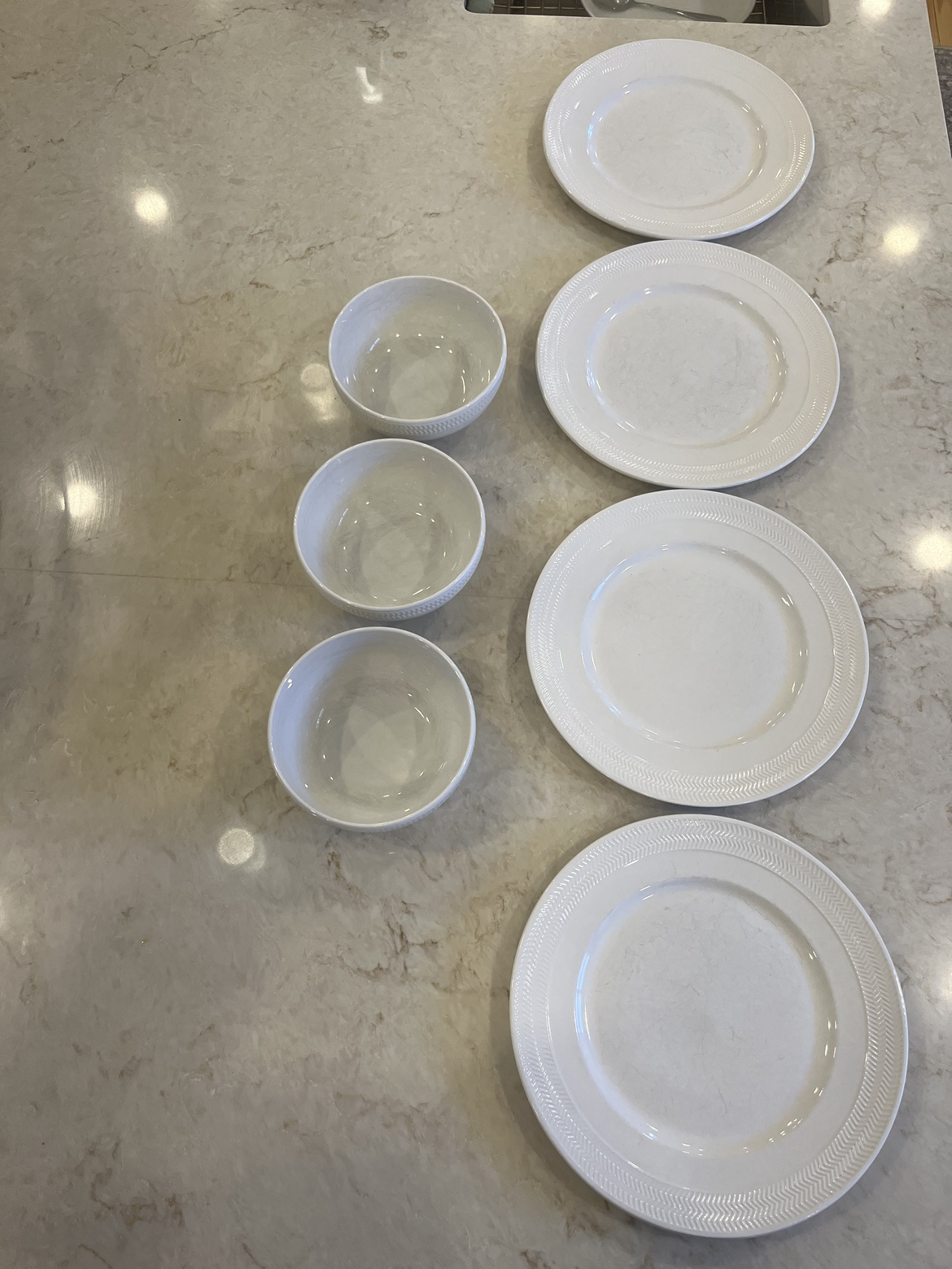 Set of bowls/plates #freecycle image indicator(2)