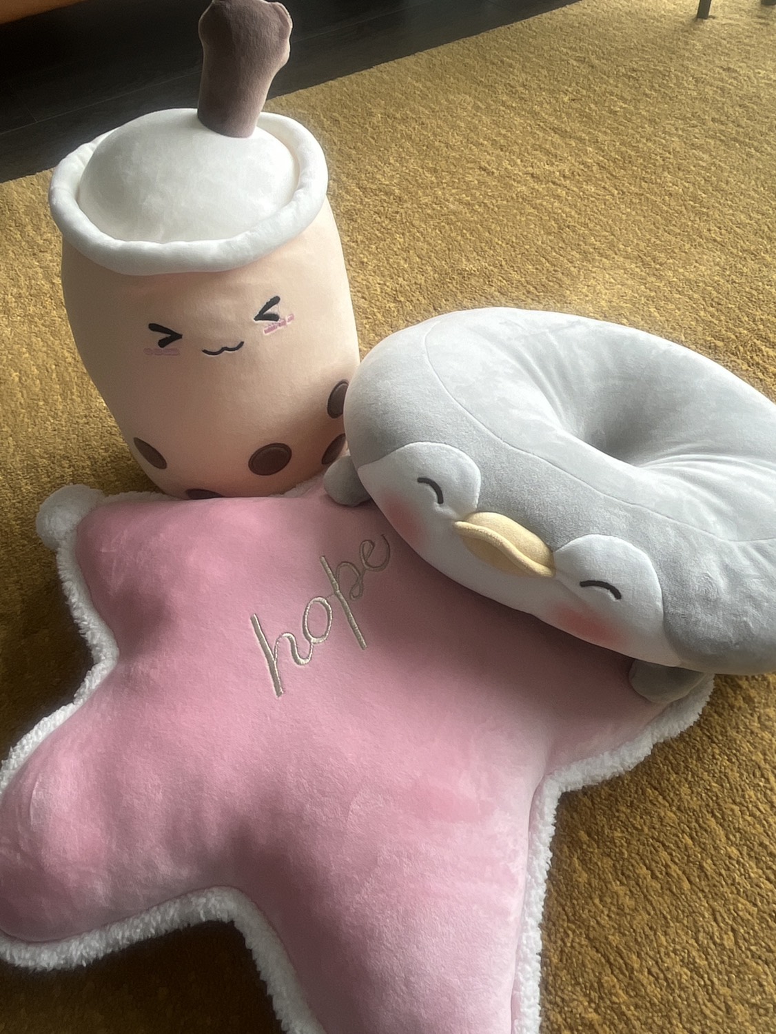 Cute cushions thumbnail