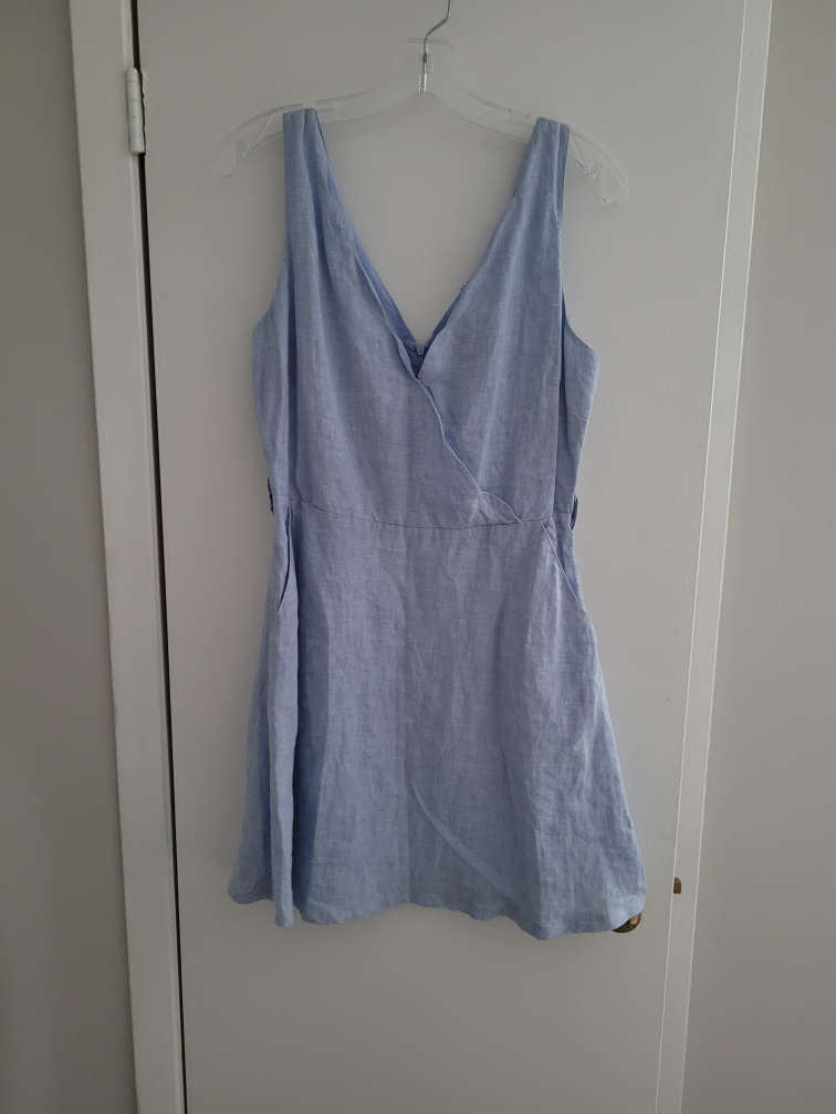 Tahari 100% Linen dress size 4 BNWT