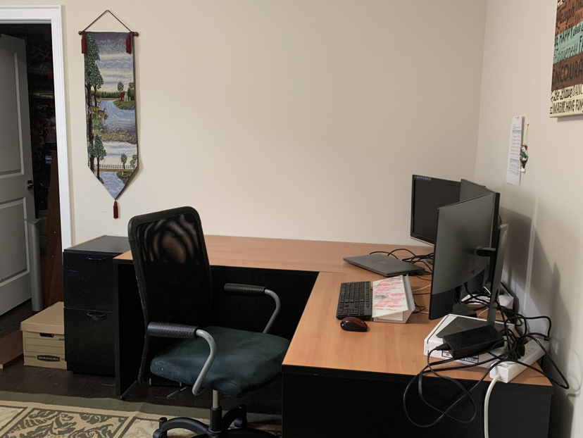 Office desk - photo 3