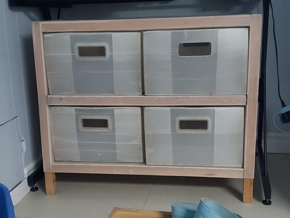 Ikea 4 drawer dresser thumbnail