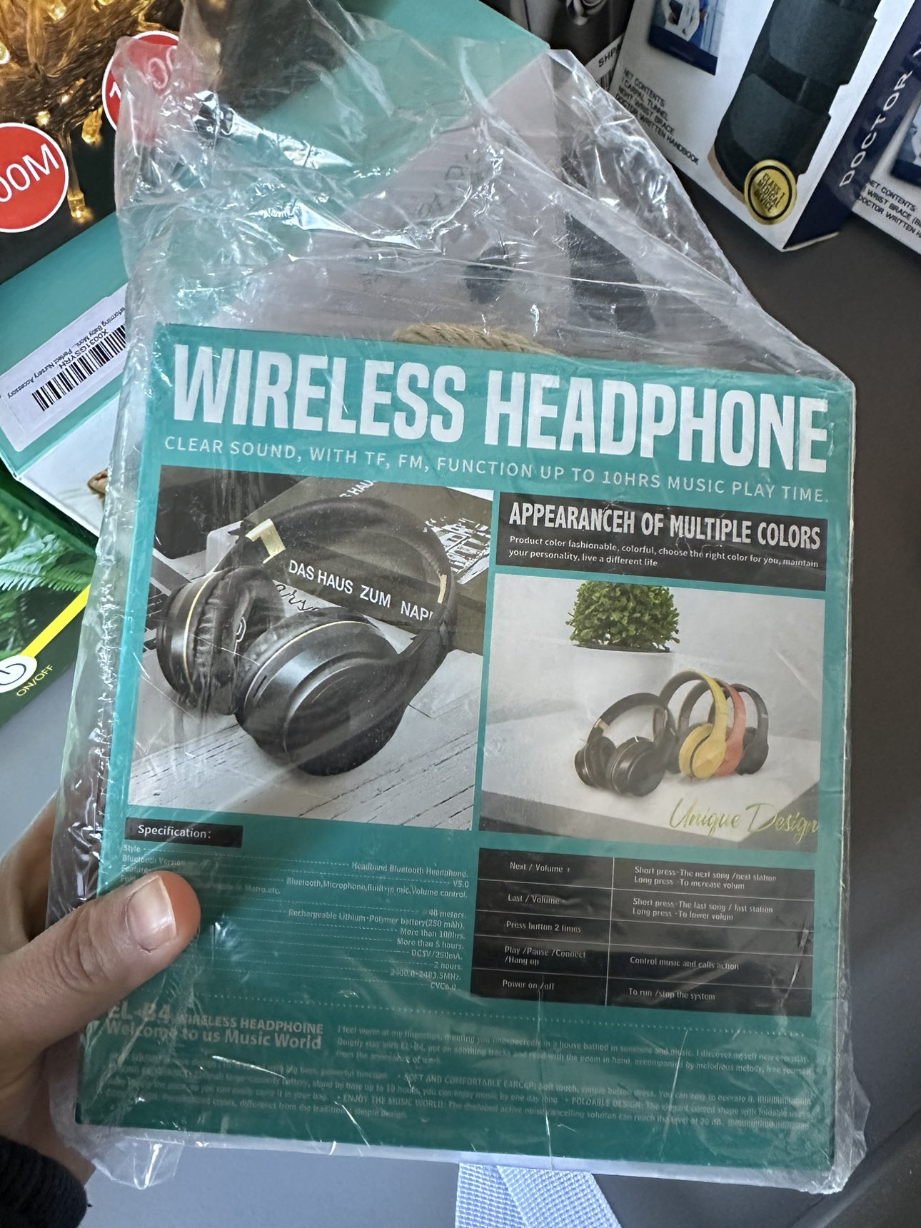 Brand new headphones for kids image indicator(2)