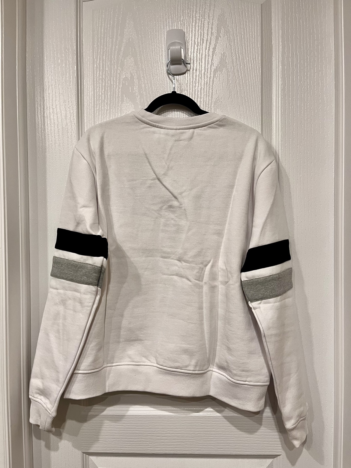 Vintage Women’s FILA embroidered white sweatshirt XL - photo 3
