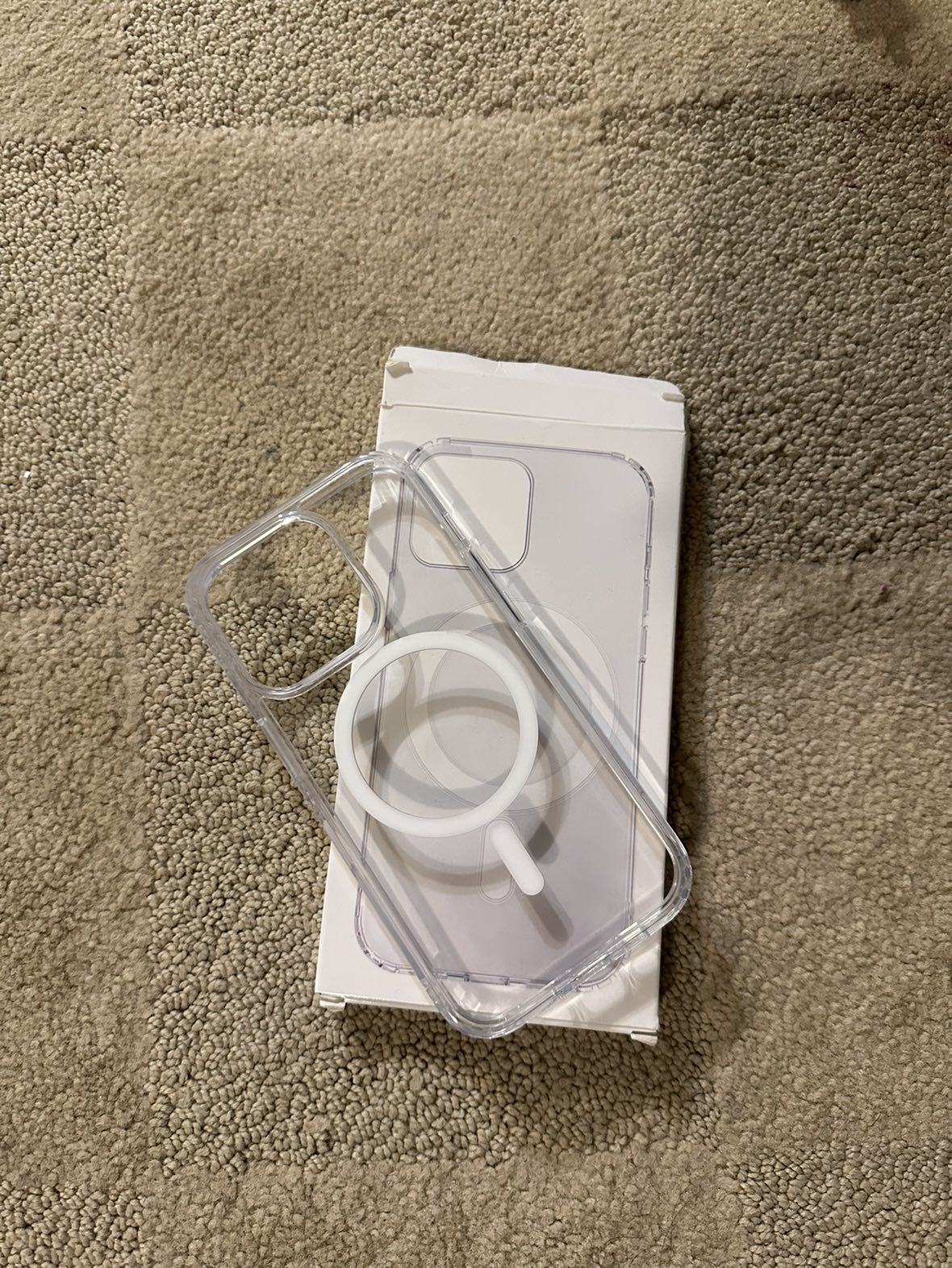 NEW iPhone 14 Pro clear case, MagSafe thumbnail