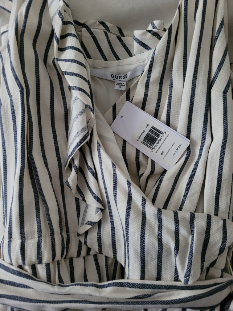 BNWT Guess Faux Wrap Dress Size Small - photo 3