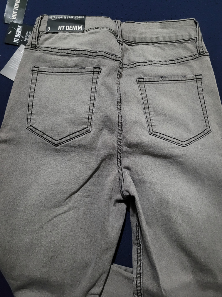 🆕️Hot Topic Denim/Jeggins image indicator(4)