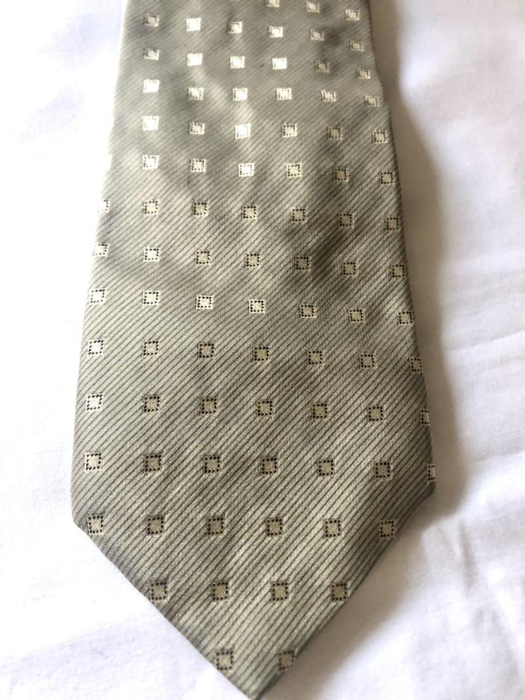 Hugo Boss 100% silk men’s tie made in Italy image indicator(4)