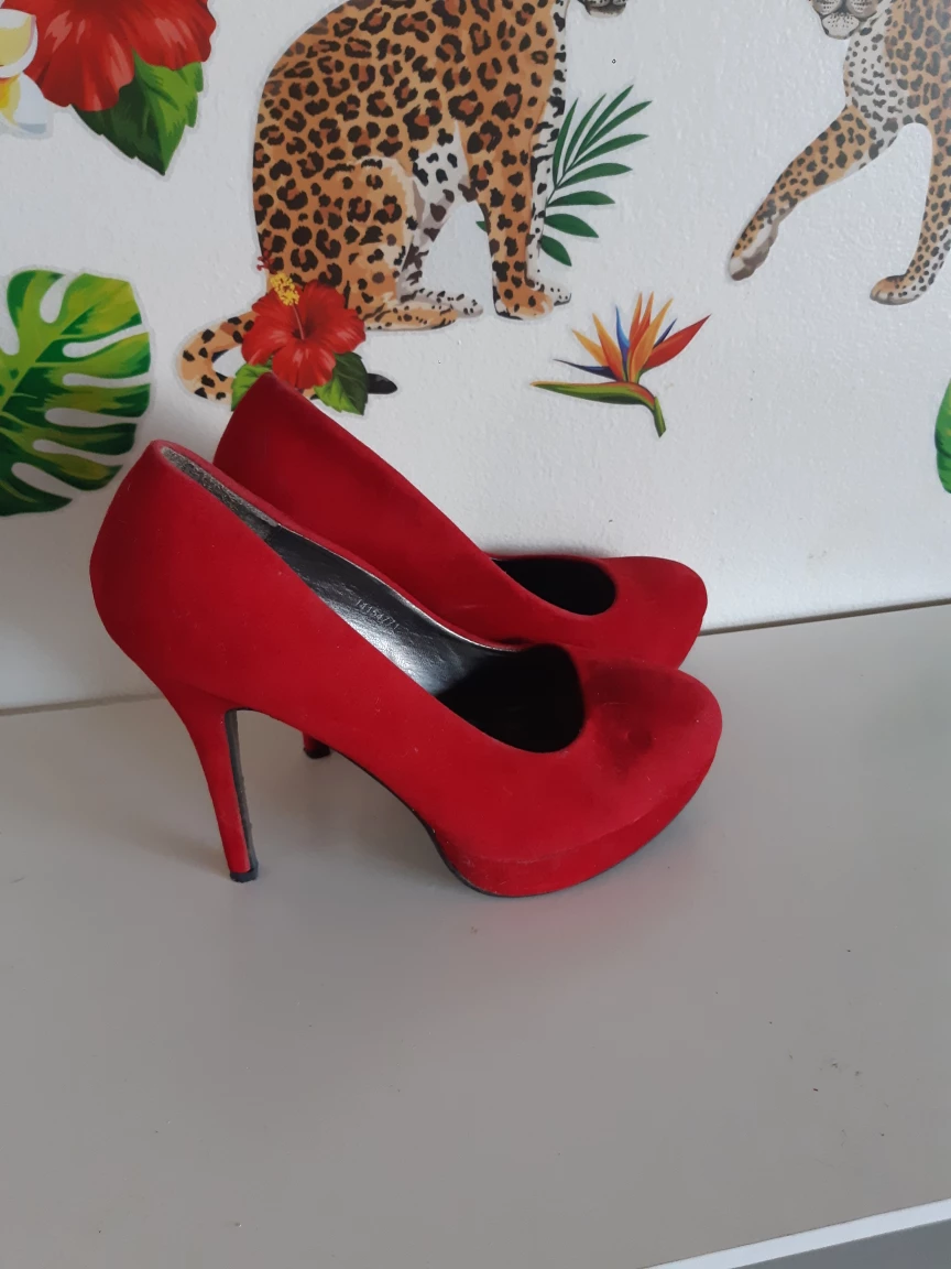 High-heel Shoes - photo 2