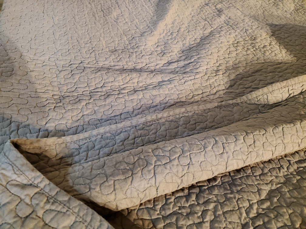 King size blanket and 6cushions. - photo 4