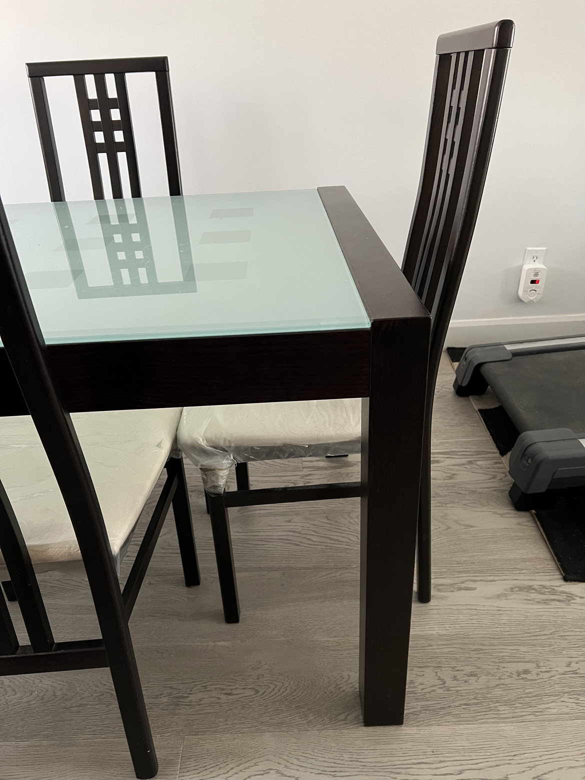Dining table set with chairs image indicator(6)