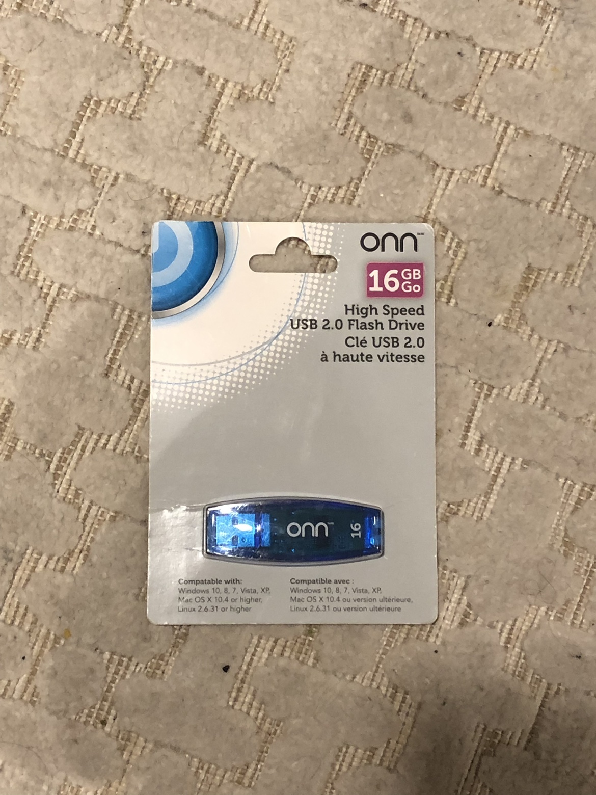 ONN 16gb flash drive thumbnail