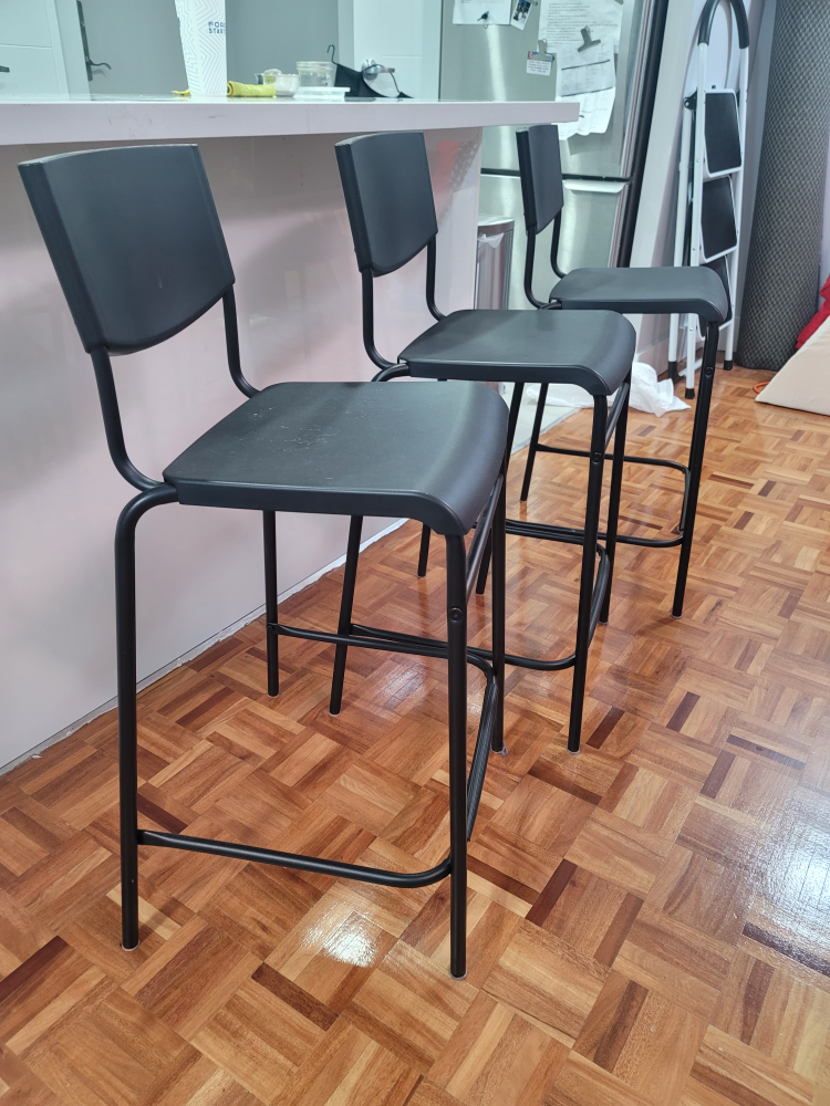 Ikea Stig bar stools - photo 2