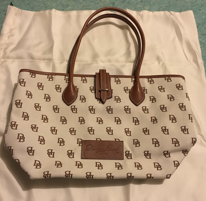 Dooney and Bourke hand bag