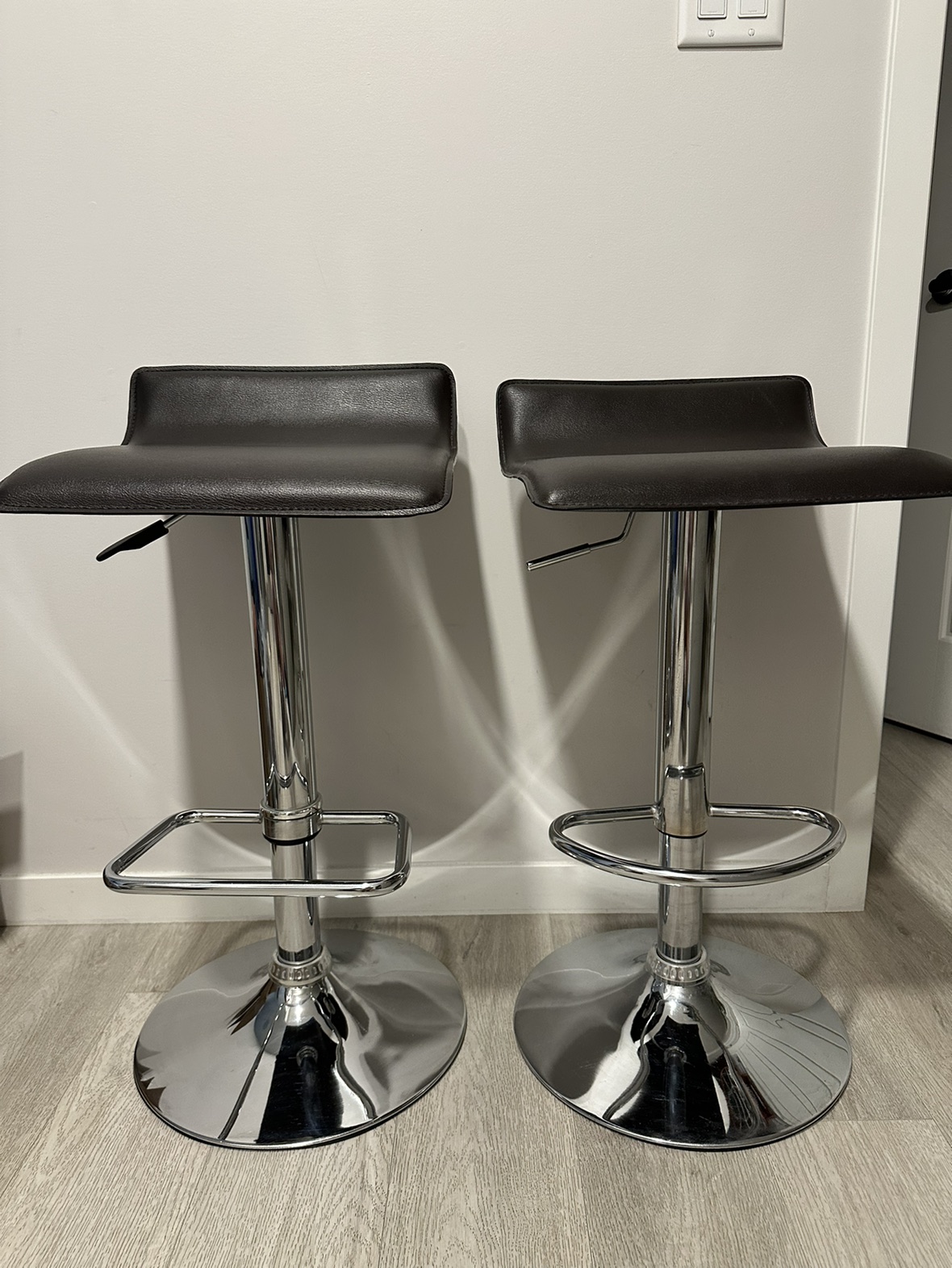 Swivel Bar Stools - NEED GONE ASAP