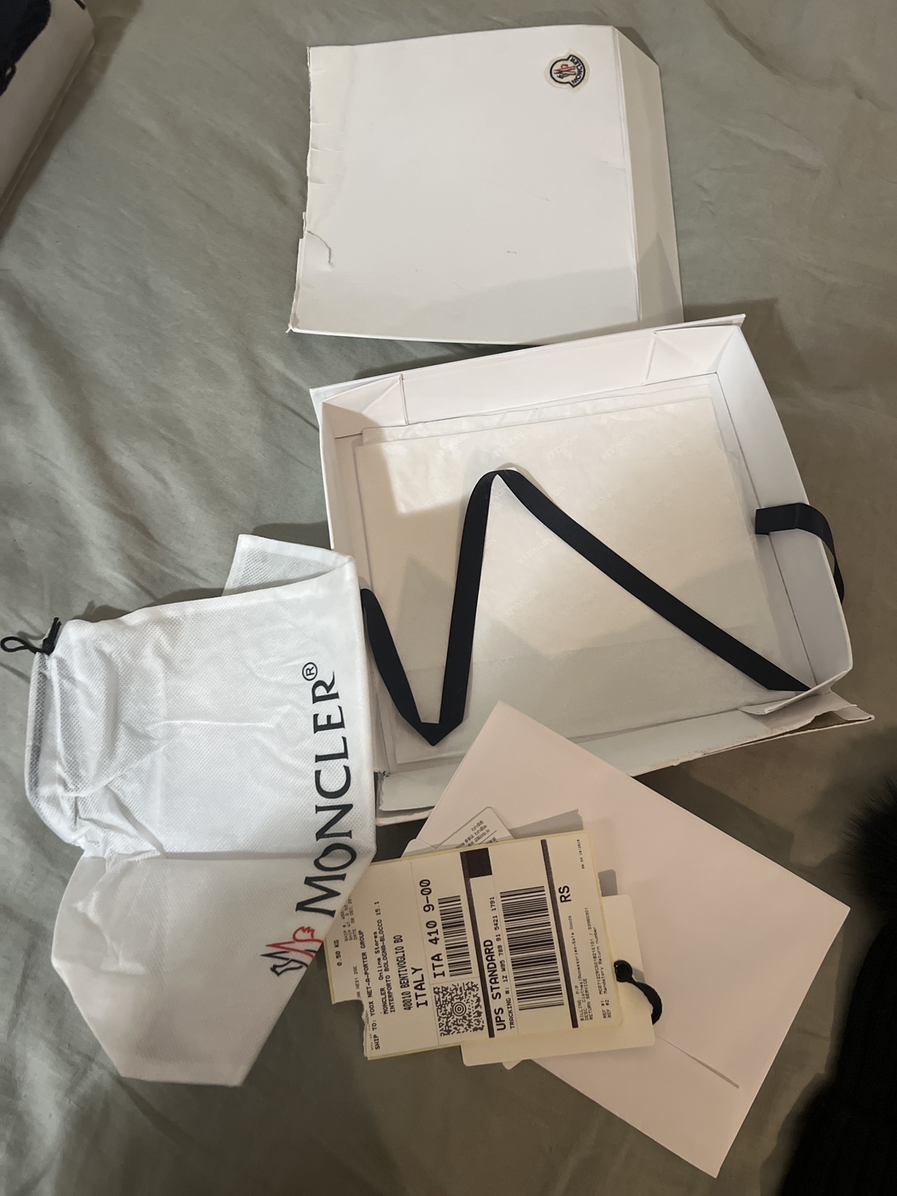 Moncler Berretto fox fur pom pom hat image indicator(6)