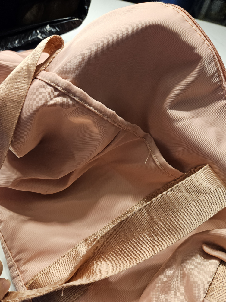 pink gym bag image indicator(5)