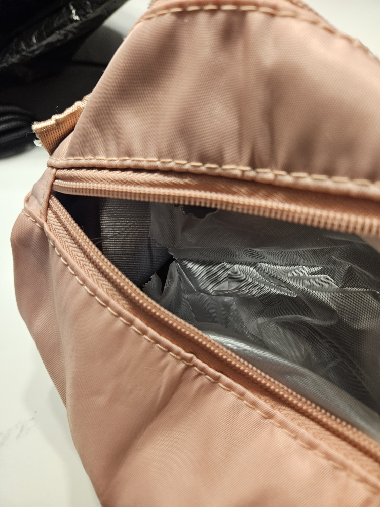 pink gym bag image indicator(7)