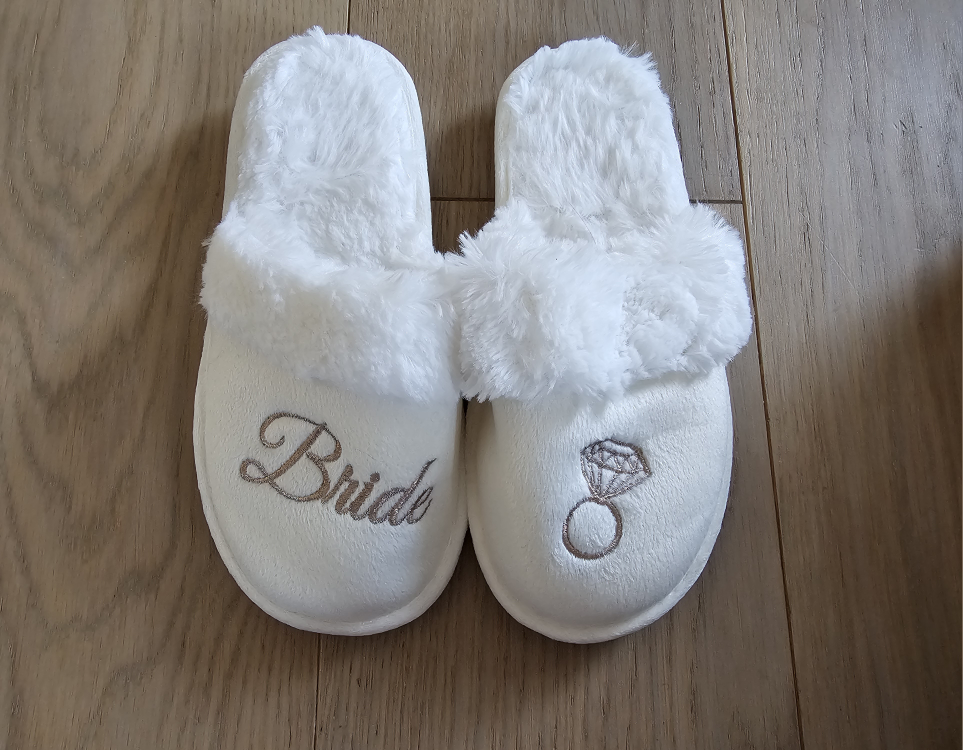 Bride slippers (size 7/8) thumbnail