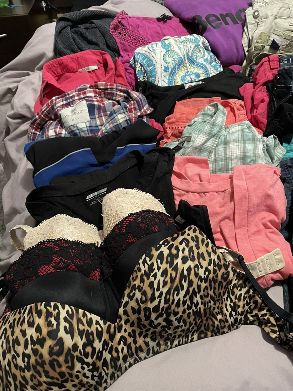 🧡Large Lot Woman’s clothing #freecycle - photo 3