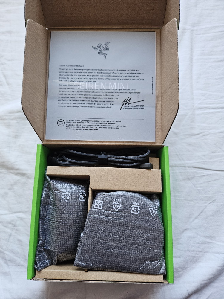 RAZER SEIREN MINI USB CONDENSER MICROPHONE (BRAND NEW) - photo 2