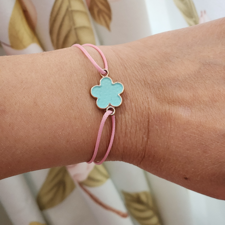 Adjustable string bracelet with flower 🌸 pendant - photo 2