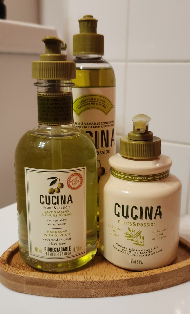 cucina 4 piece set image indicator(2)