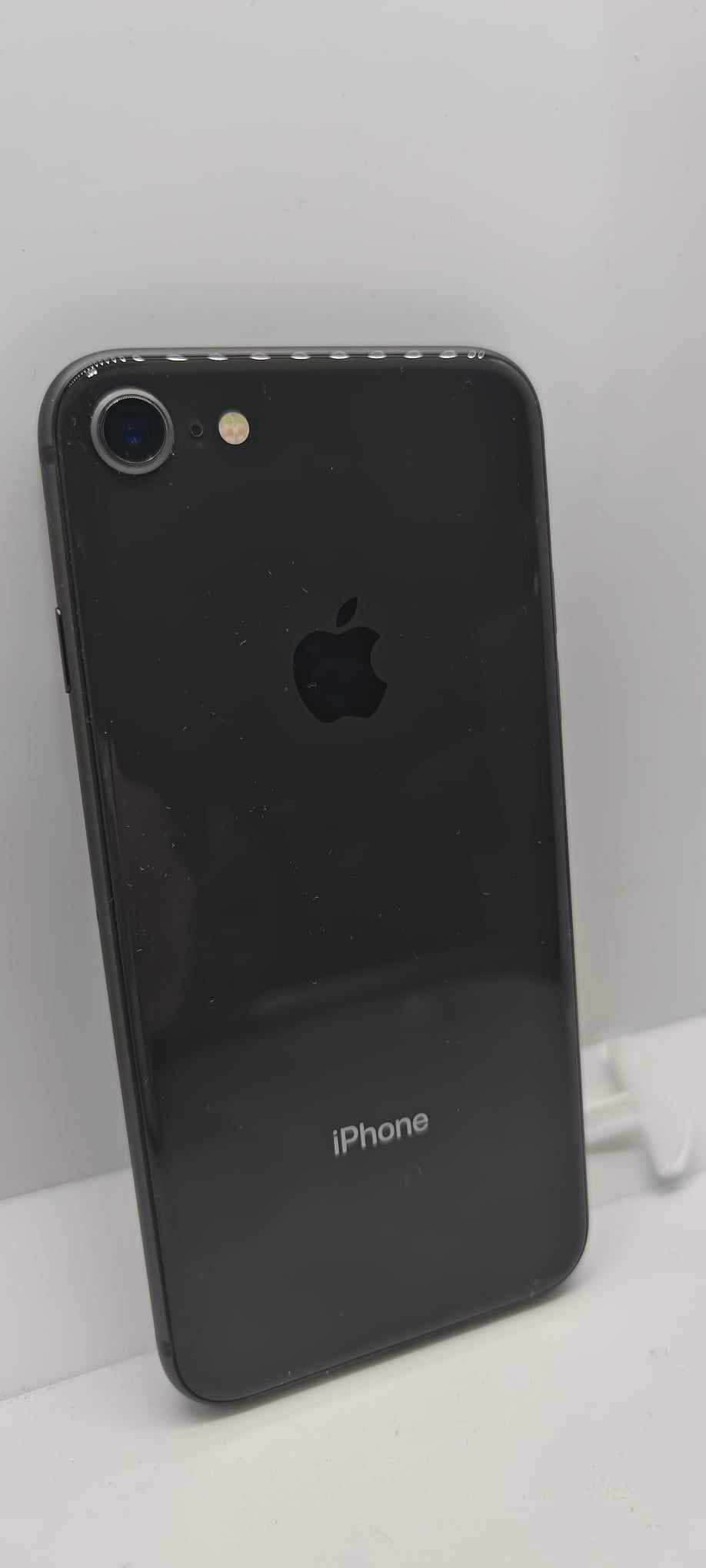 iPhone 8 Black 64 GB - photo 2