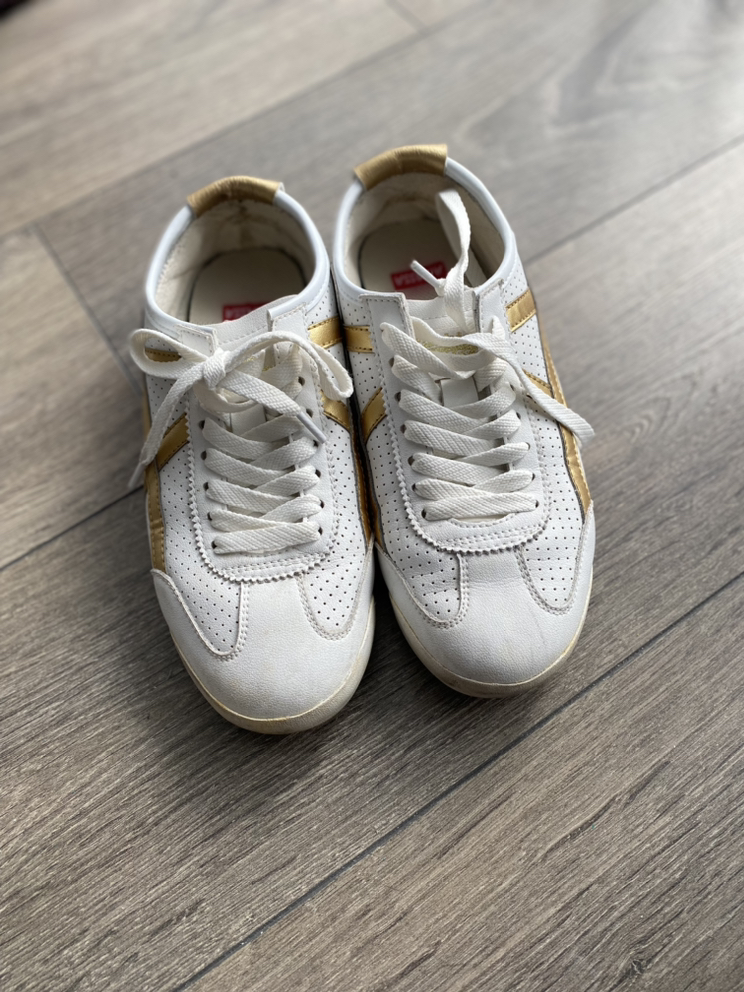 Onitsuka Tiger Women's Sneaker thumbnail