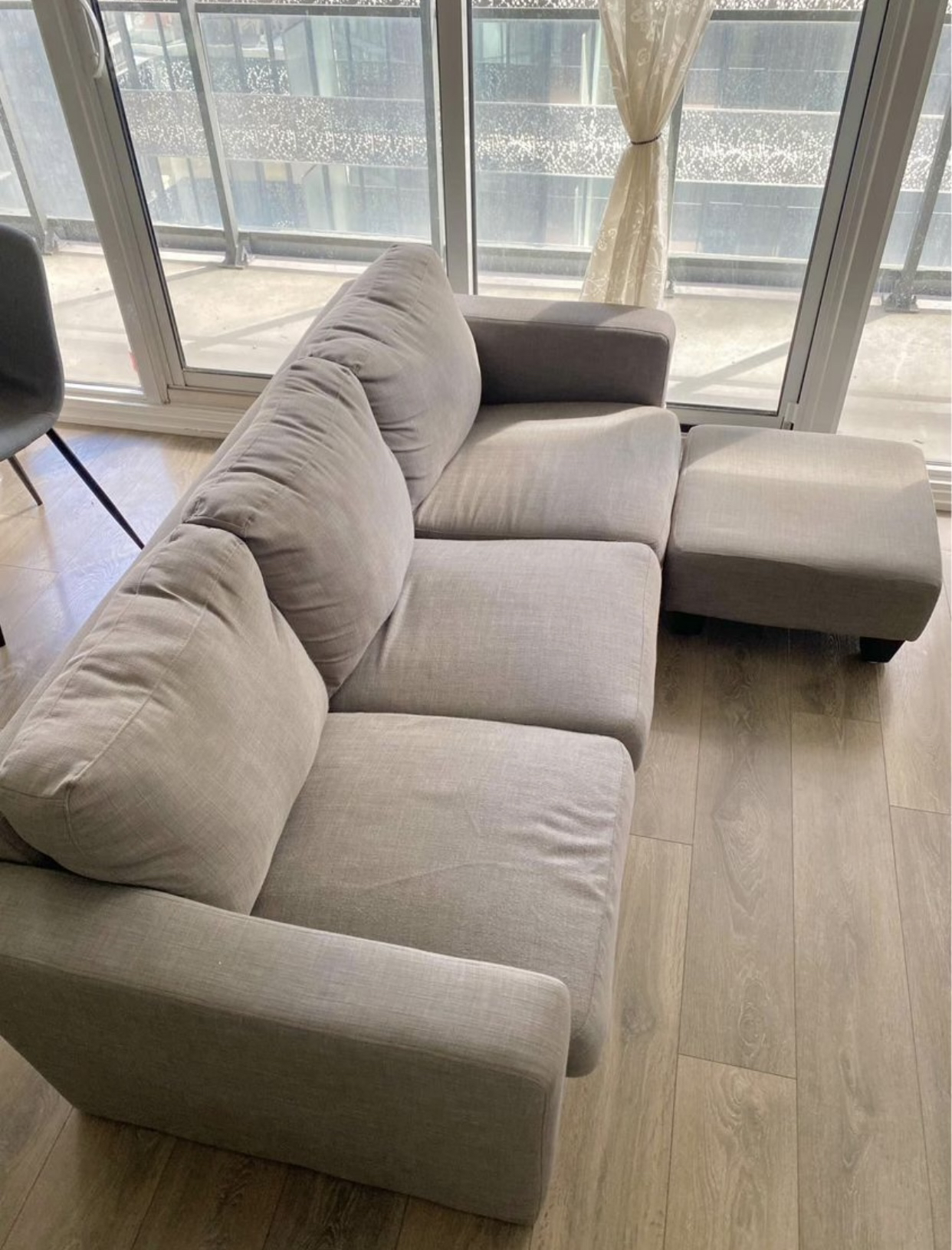 Cozy, Clean, 3-Seater Couch